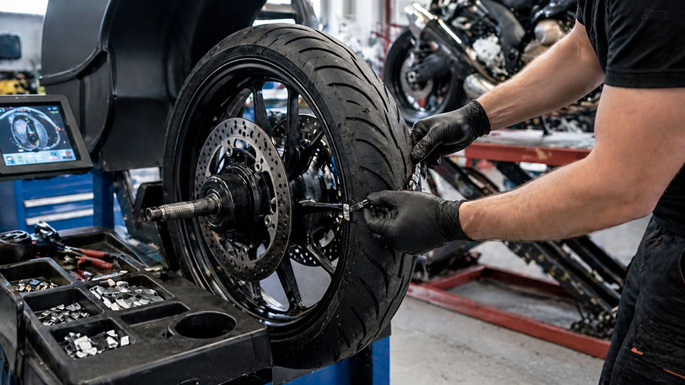 Балансировка мотошин — зачем она нужна и когда без неё опасно ездить